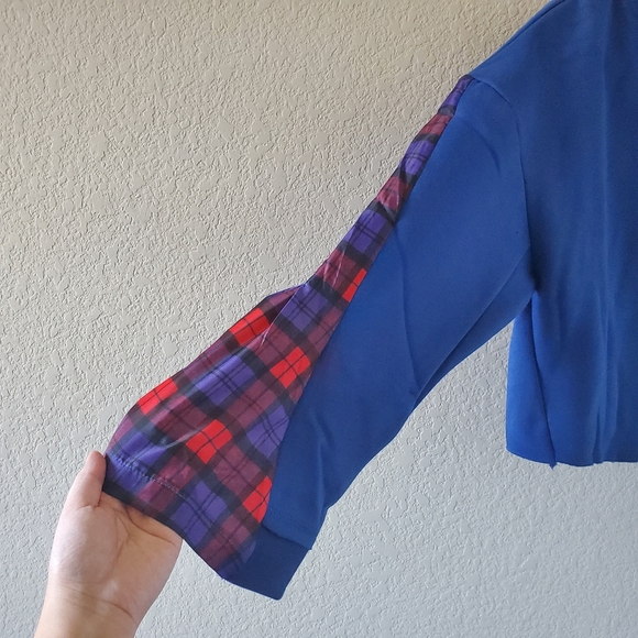 LF BSBW mix media cropped sweatshirt hoodie NWT - Picture 2 of 10